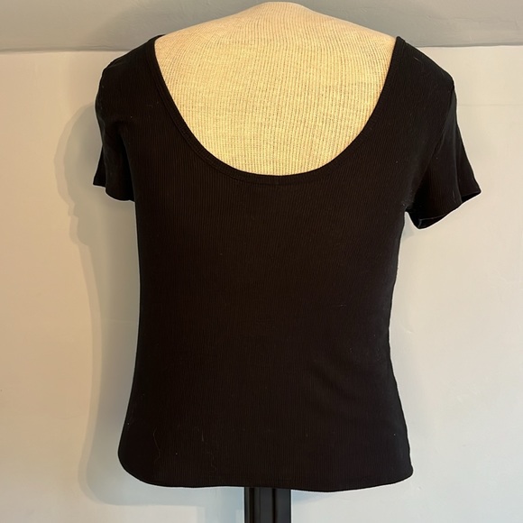 Wild Fable Black Cropped Ribbed Tshirt Large - Picture 2 of 4